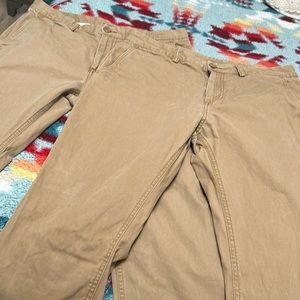 Men’s khaki pants